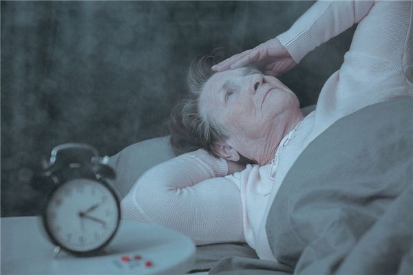 如何治疗老年人失眠